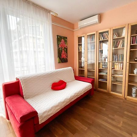 Lovely Home - Free Parking Budapest Esterno foto