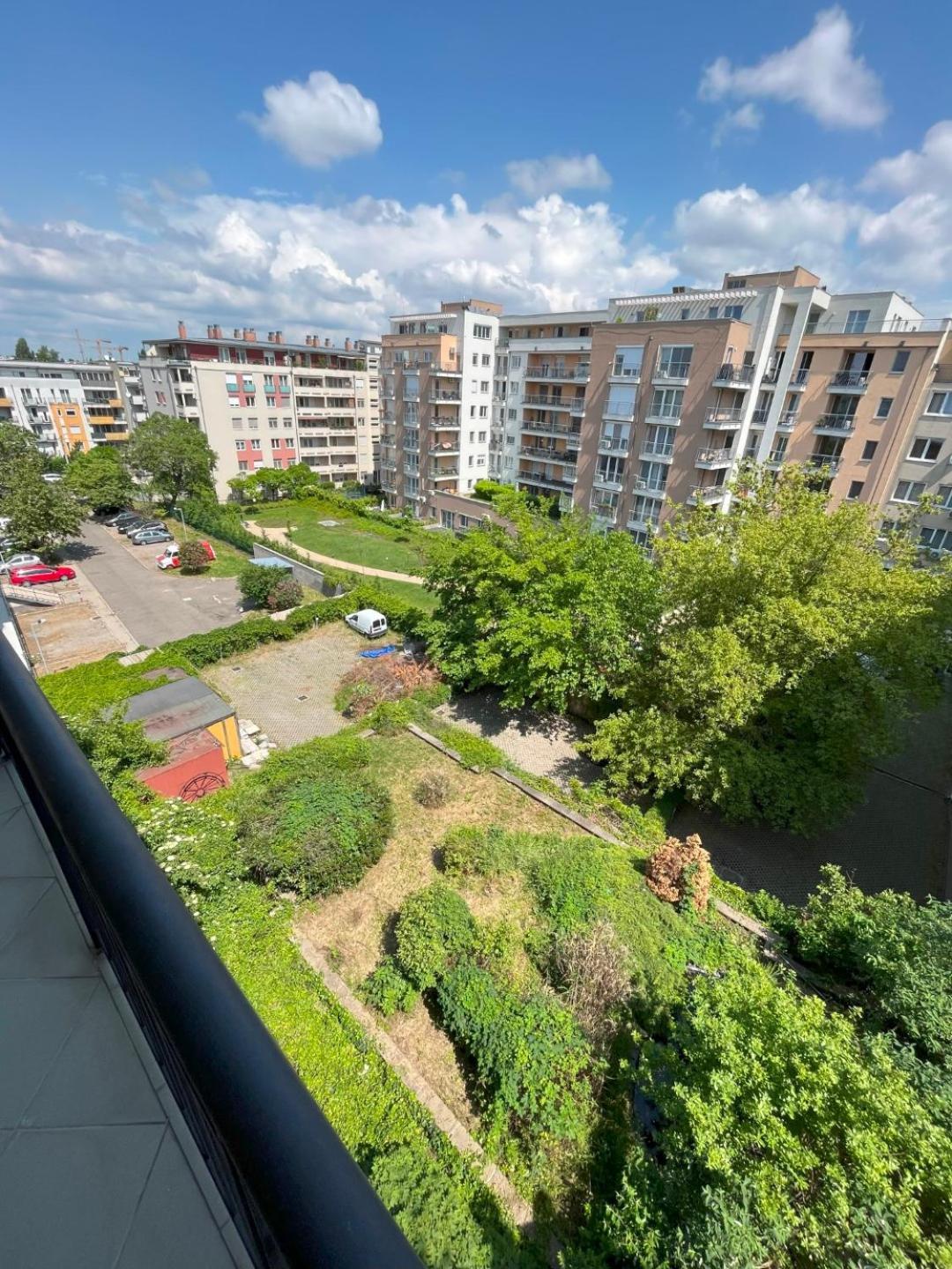 Lovely Home - Free Parking Budapest Esterno foto